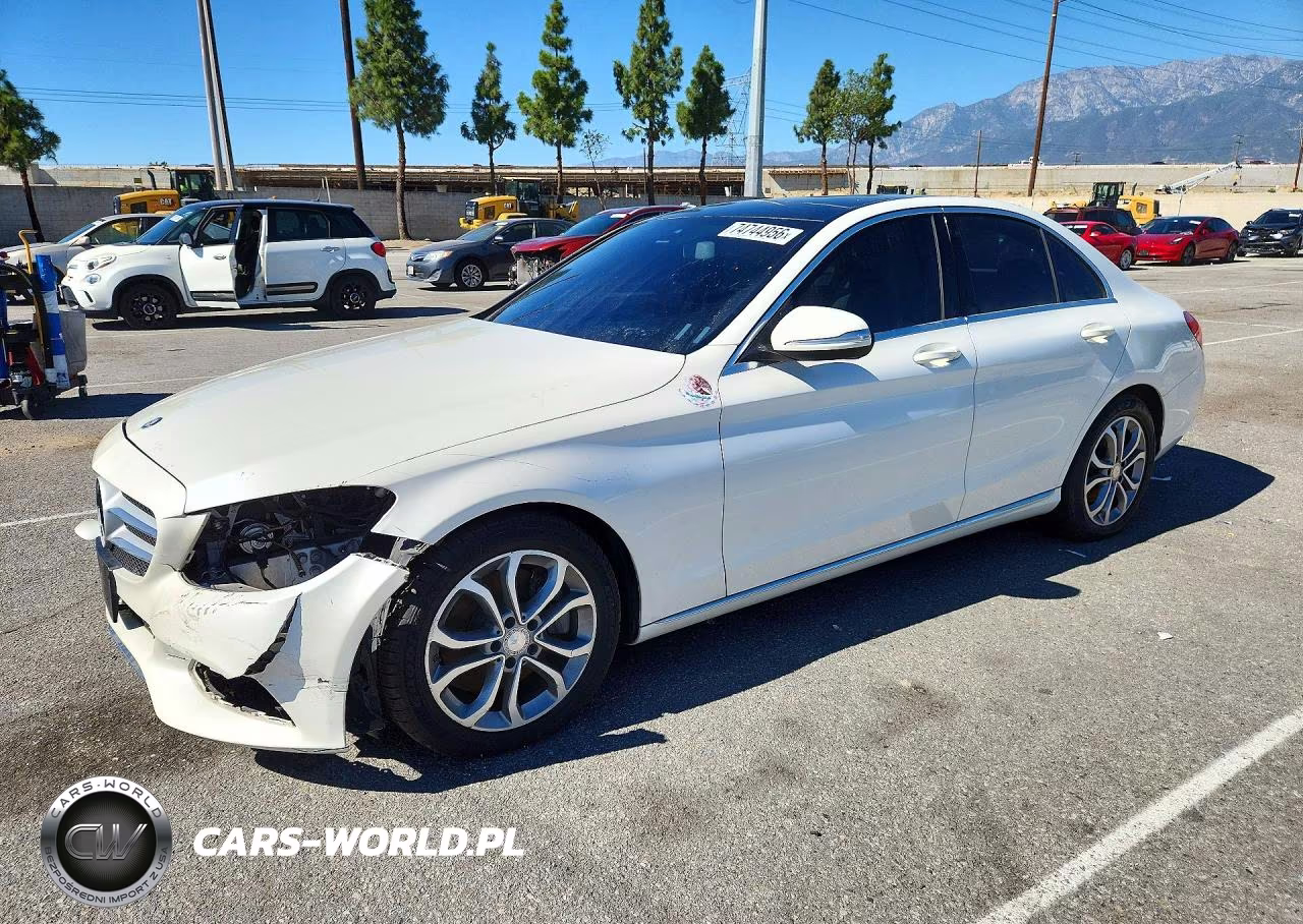 2015 Mercedes-Benz C-Class VIN:55SWF4JB6FU065055 - 1
