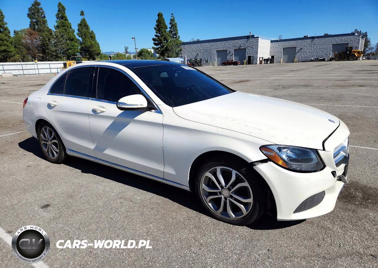 2015 Mercedes-Benz C-Class VIN:55SWF4JB6FU065055 - 4