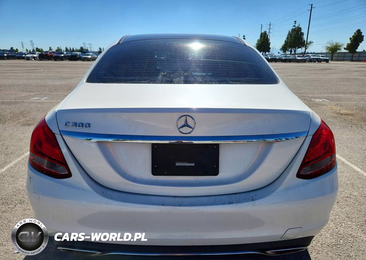 2015 Mercedes-Benz C-Class VIN:55SWF4JB6FU065055 - 6