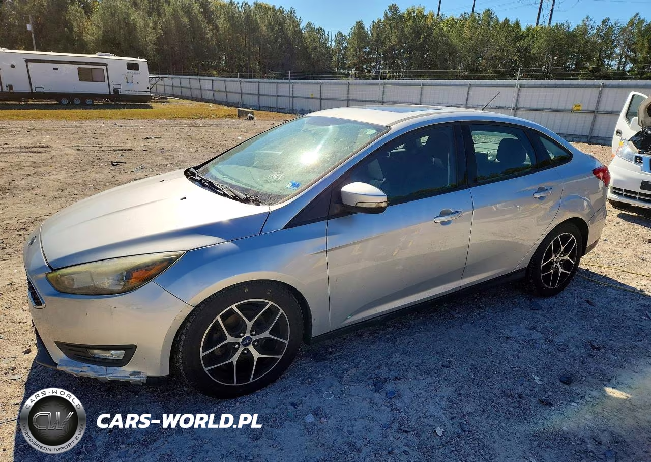 2017 Ford Focus Sel VIN:1FADP3H29HL289612 - 1