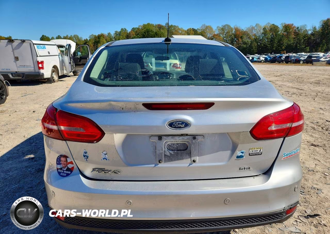 2017 Ford Focus Sel VIN:1FADP3H29HL289612 - 6