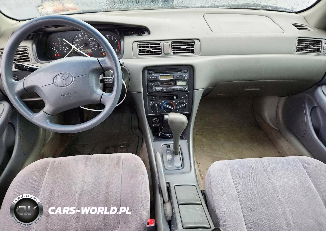 1997 Toyota Camry Le VIN:JT2BG22K6V0022387 - 8