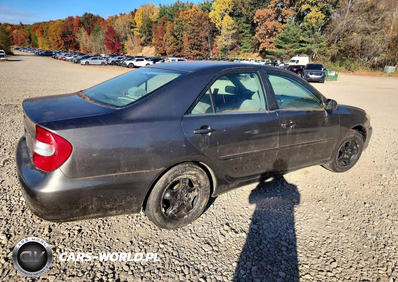 2003 Toyota Camry Le V6 VIN:4T1BF32KX3U566750 - 3