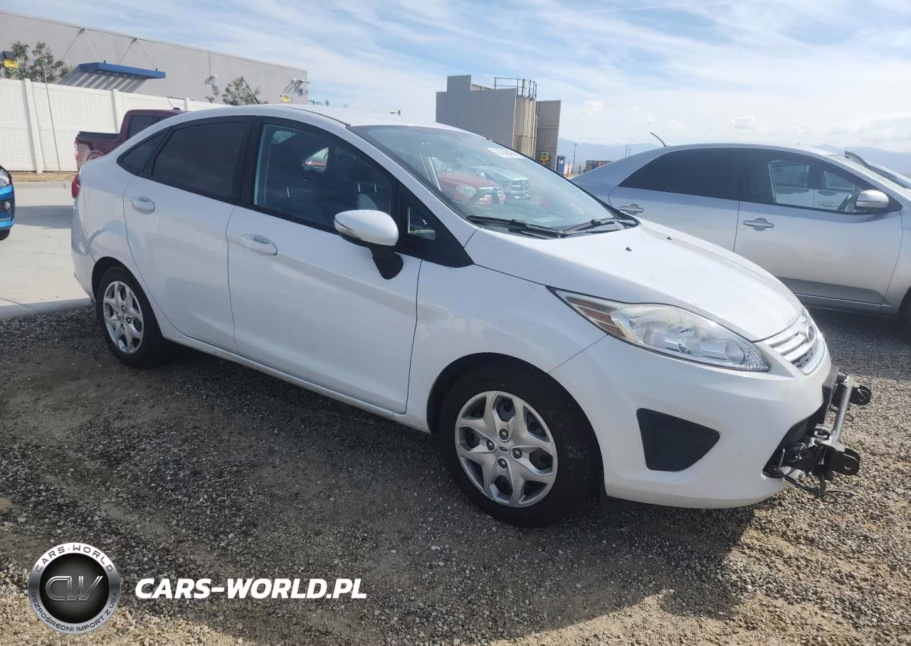 2013 Ford Fiesta Se VIN:3FADP4BJ5DM194950 - 4