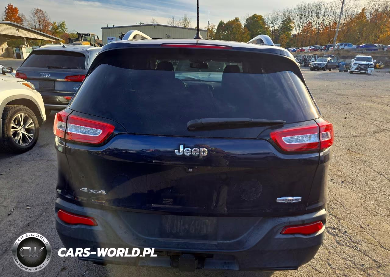 2015 Jeep Cherokee VIN:1C4PJMCB0FW576743 - 6