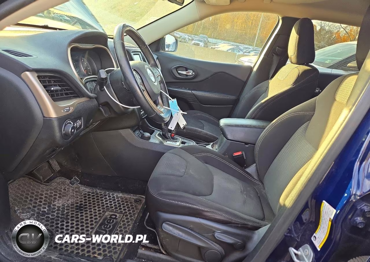 2015 Jeep Cherokee VIN:1C4PJMCB0FW576743 - 7