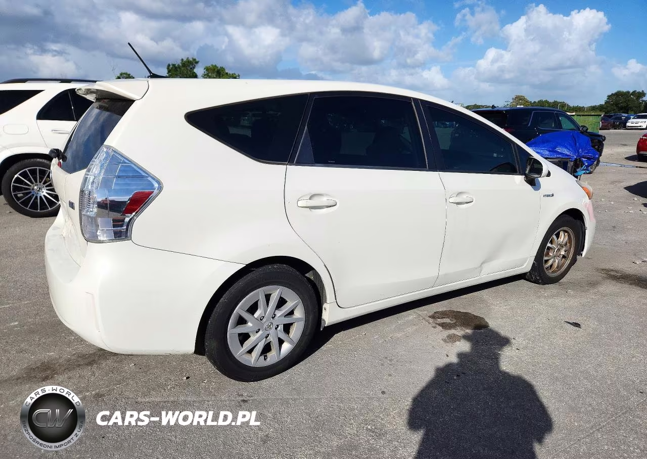 2013 Toyota Prius V Three VIN:JTDZN3EU9D3261539 - 3