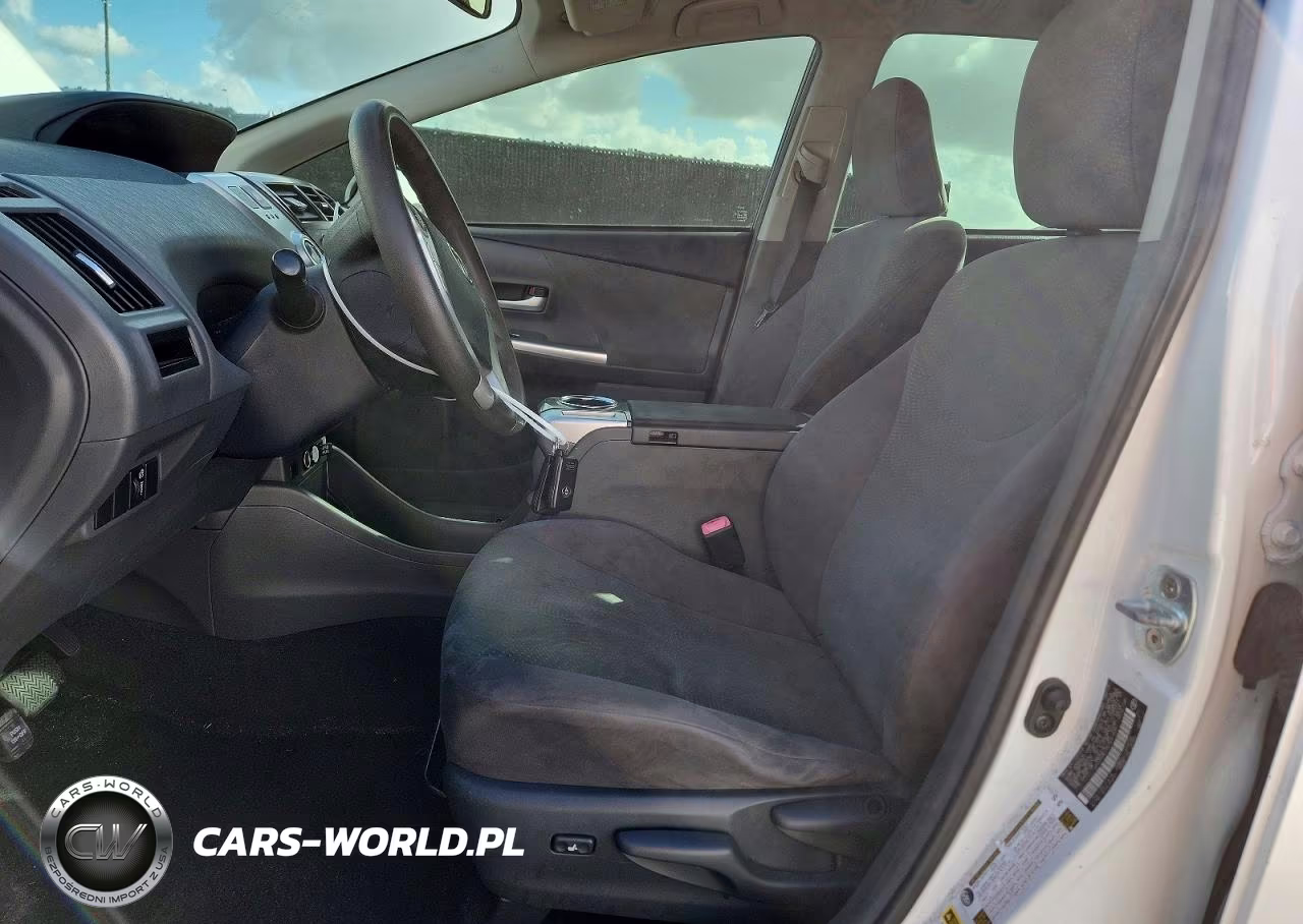 2013 Toyota Prius V Three VIN:JTDZN3EU9D3261539 - 7