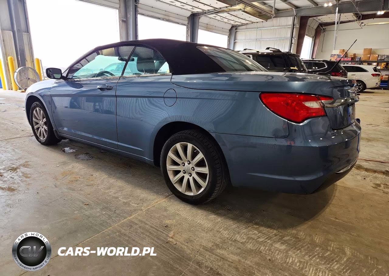2011 Chrysler 200 Touring VIN:1C3BC2EB6BN532210 - 2