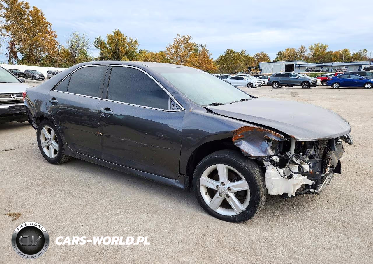 2014 Toyota Camry Se VIN:4T1BF1FK5EU430172 - 4