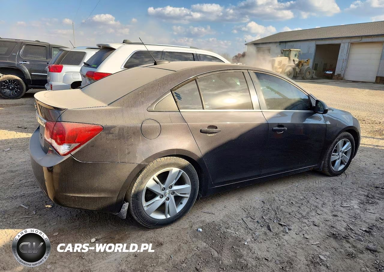 2015 Chevrolet Cruze VIN:1G1P75SZ1F7271760 - 3