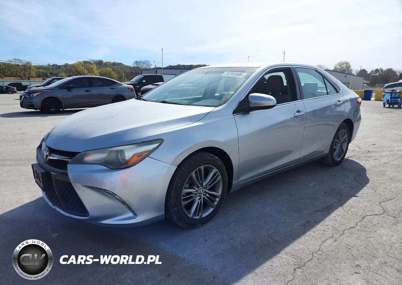 2015 Toyota Camry Se – zdjęcie 1 z 12