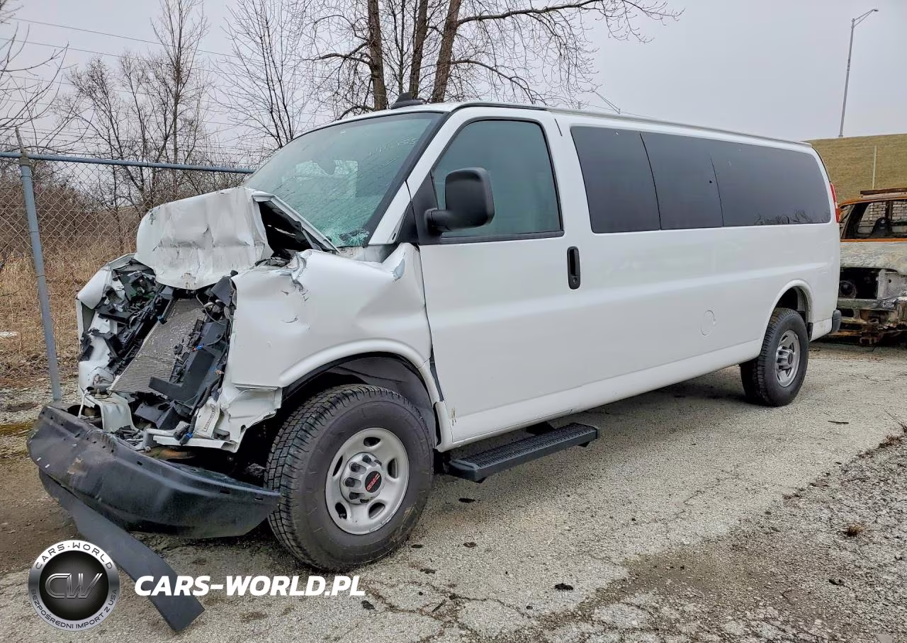 2023 GMC Savana G3500 Ls