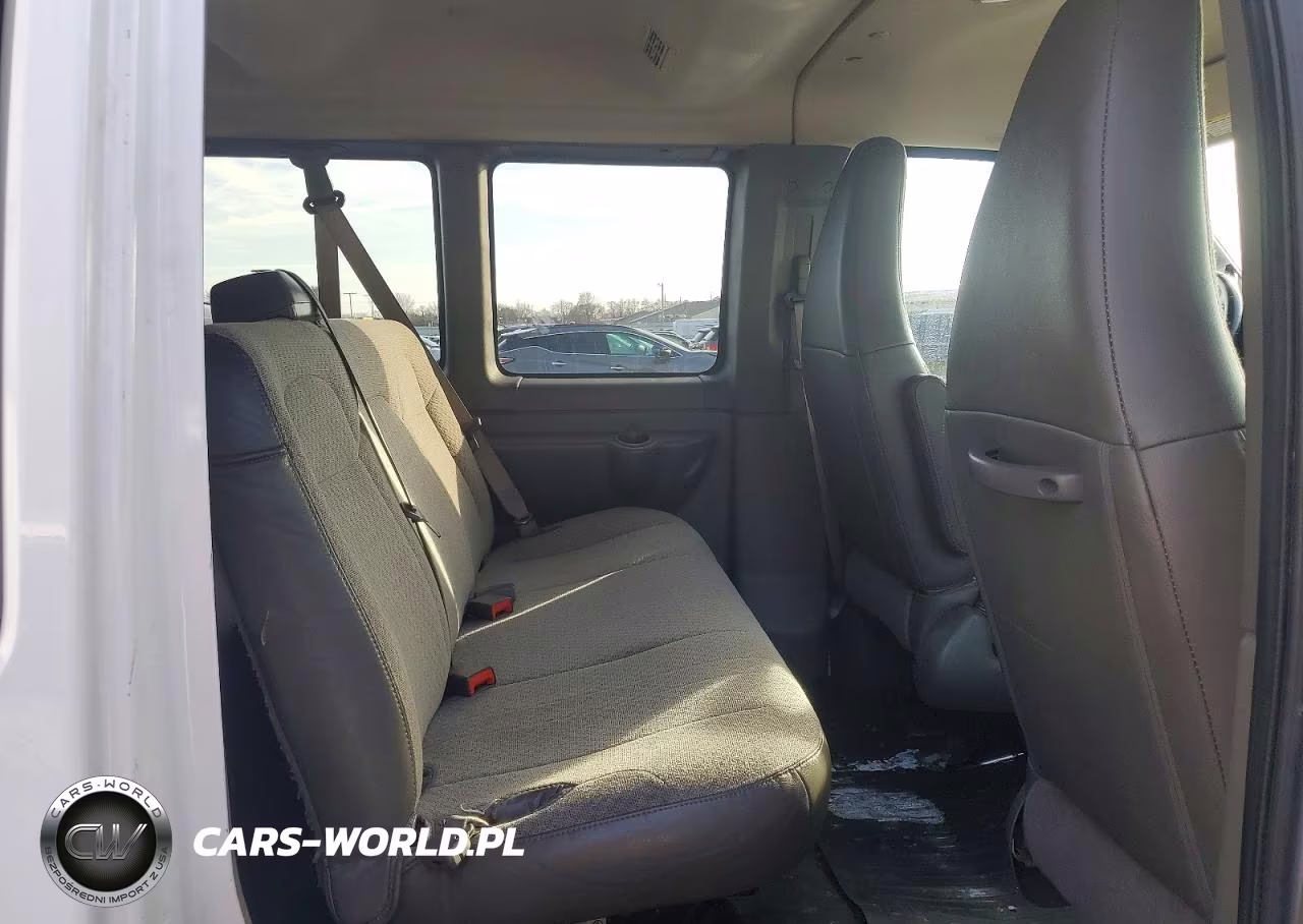 2023 GMC Savana G3500 Ls VIN:1GJZ7NFP6P1153970 - 10
