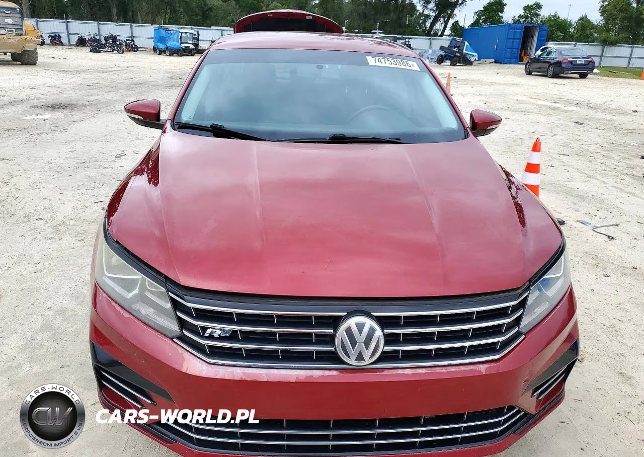 2017 Volkswagen Passat R-Line VIN:1VWDT7A32HC046690 - 5
