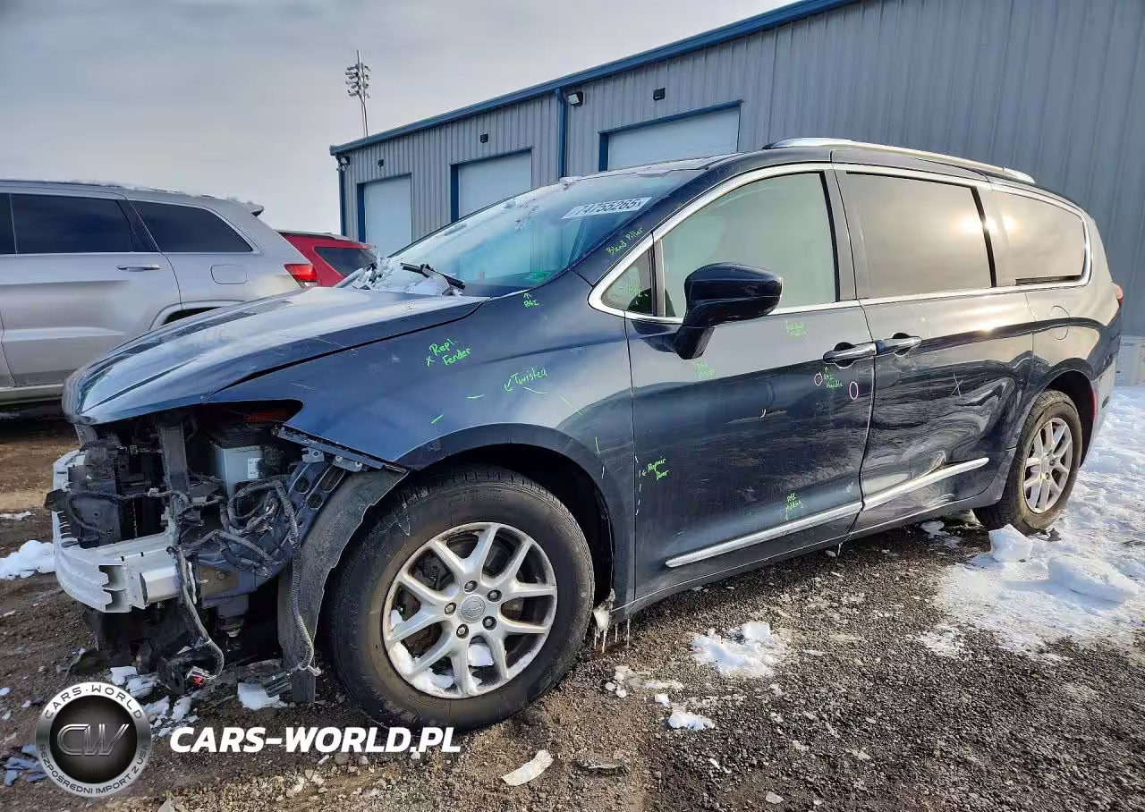 2020 Chrysler Pacifica Touring L