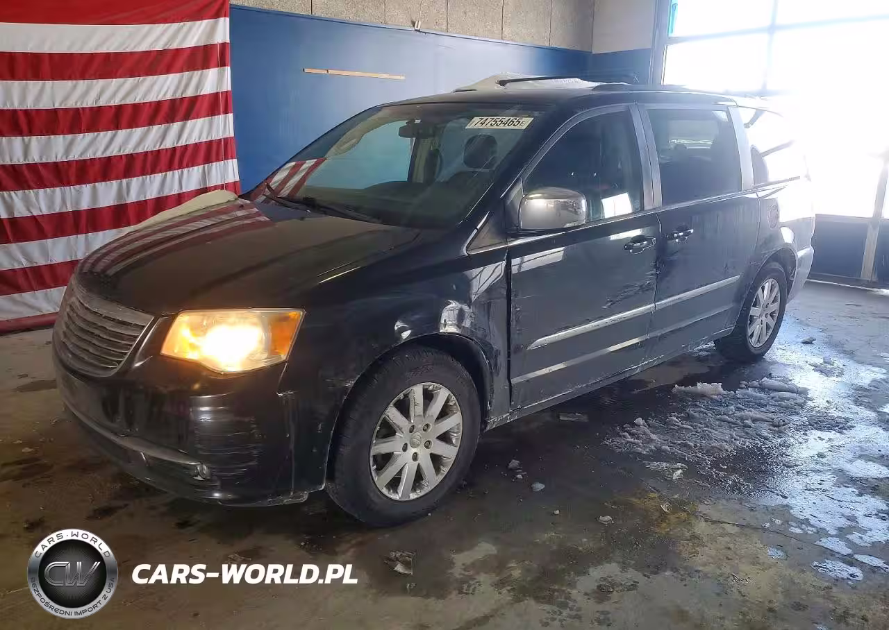 2012 Chrysler Town & Country Touring L