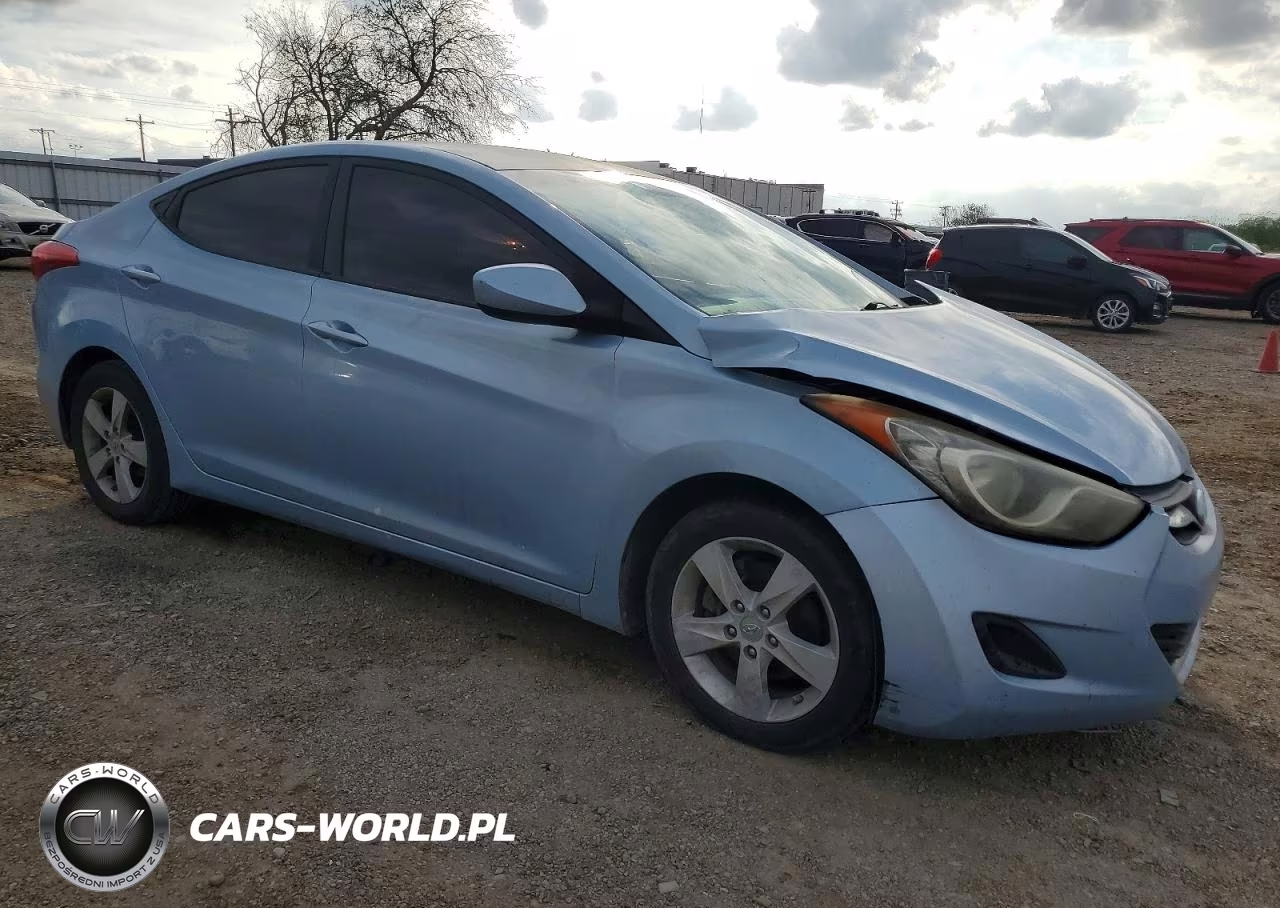 2011 Hyundai Elantra Gls VIN:KMHDH4AE8BU109390 - 4