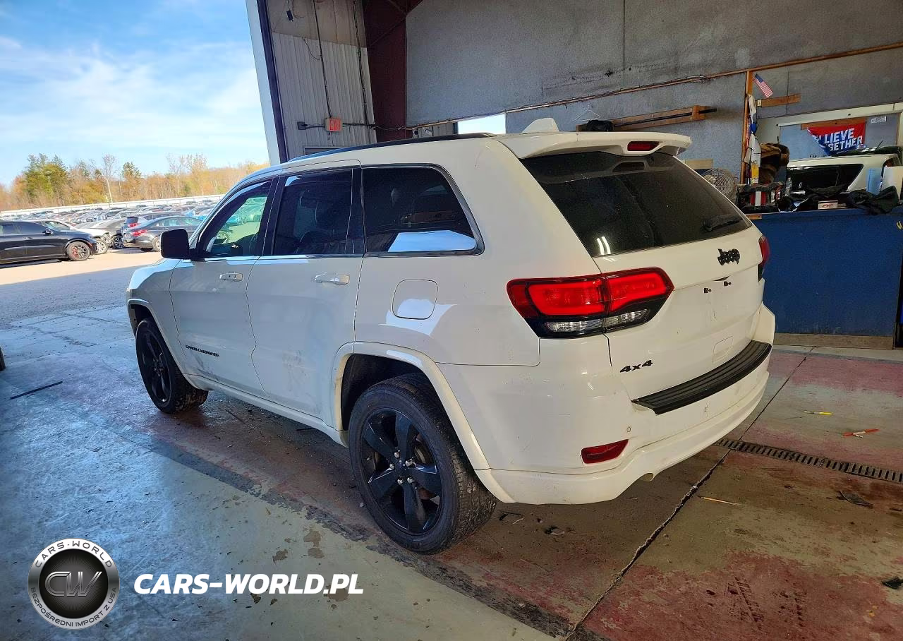 2015 Jeep Grand Cherokee Laredo VIN:1C4RJFAG9FC225219 - 2
