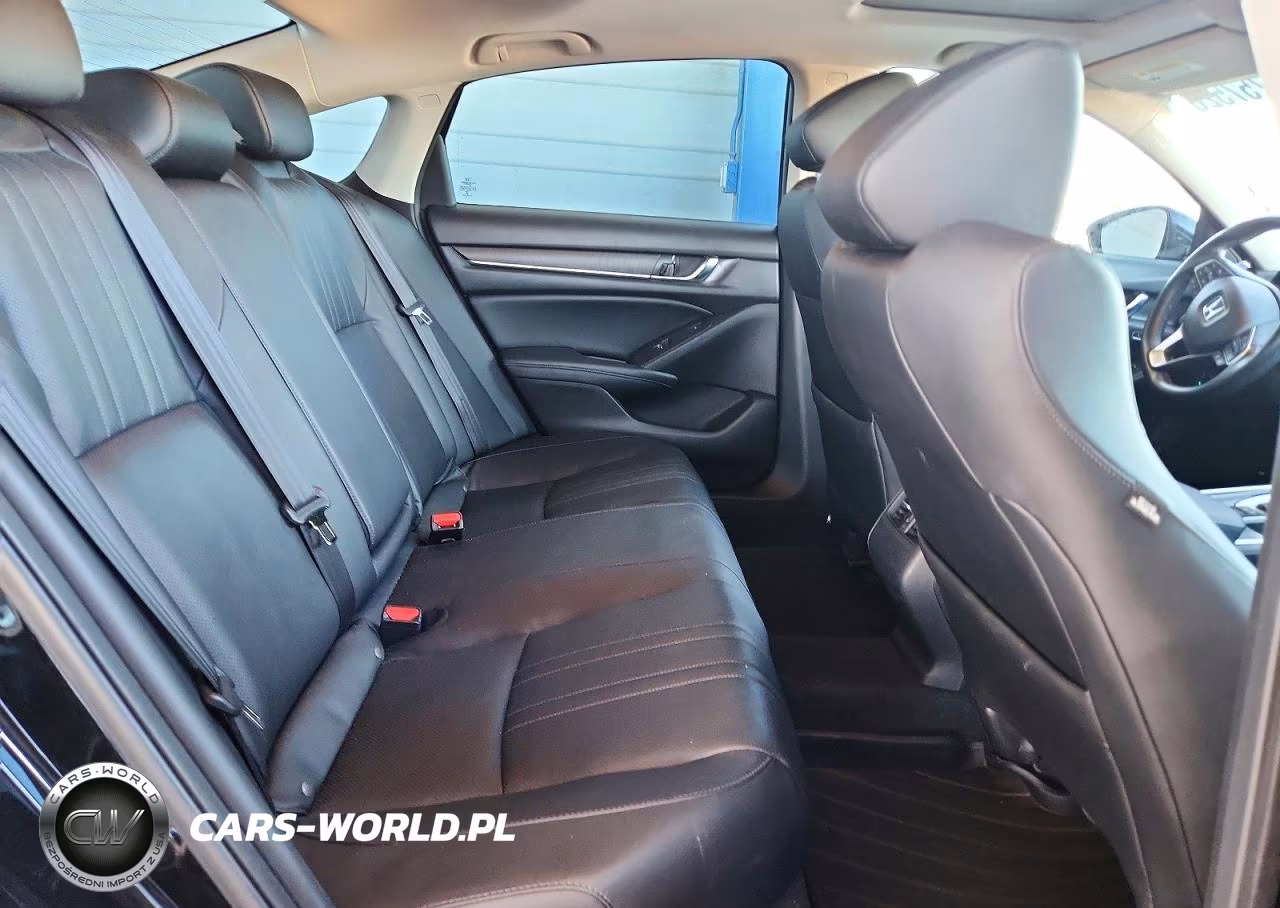 2018 Honda Accord Touring VIN:1HGCV1F92JA134967 - 10