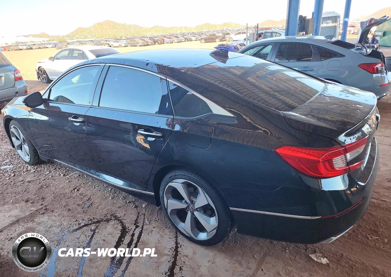 2018 Honda Accord Touring VIN:1HGCV1F92JA134967 - 2