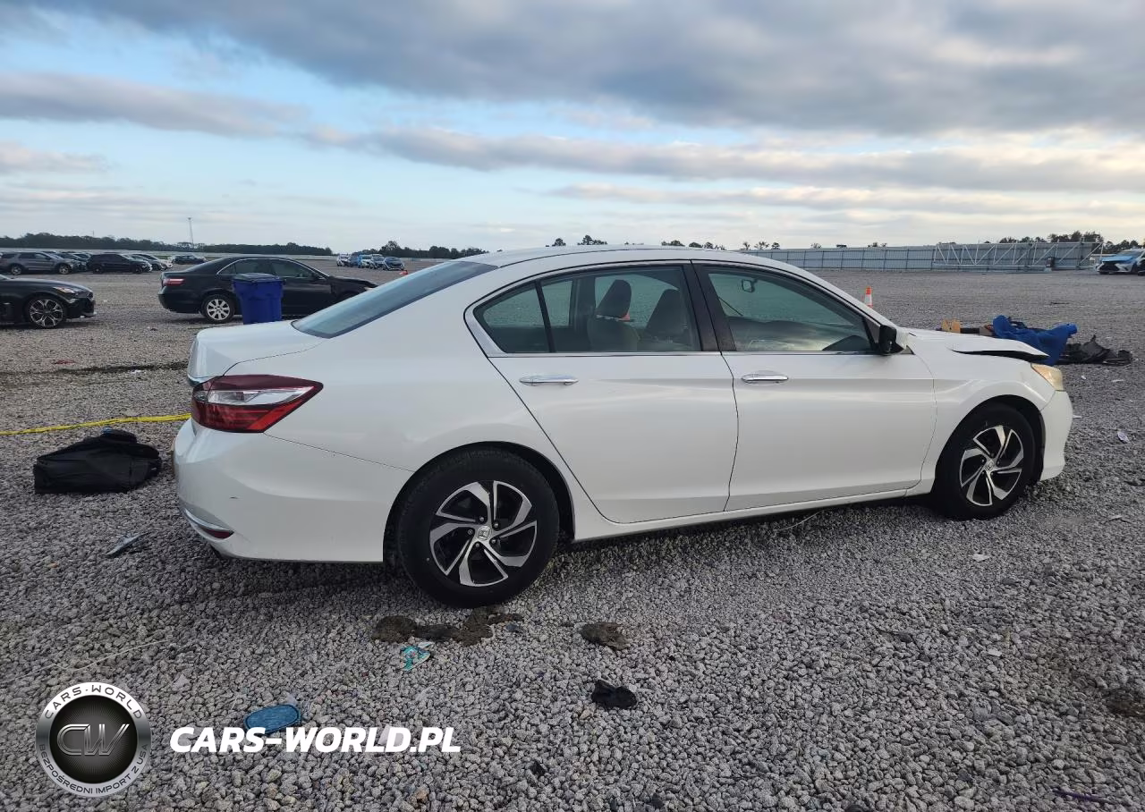 2017 Honda Accord Lx VIN:1HGCR2F37HA140781 - 3
