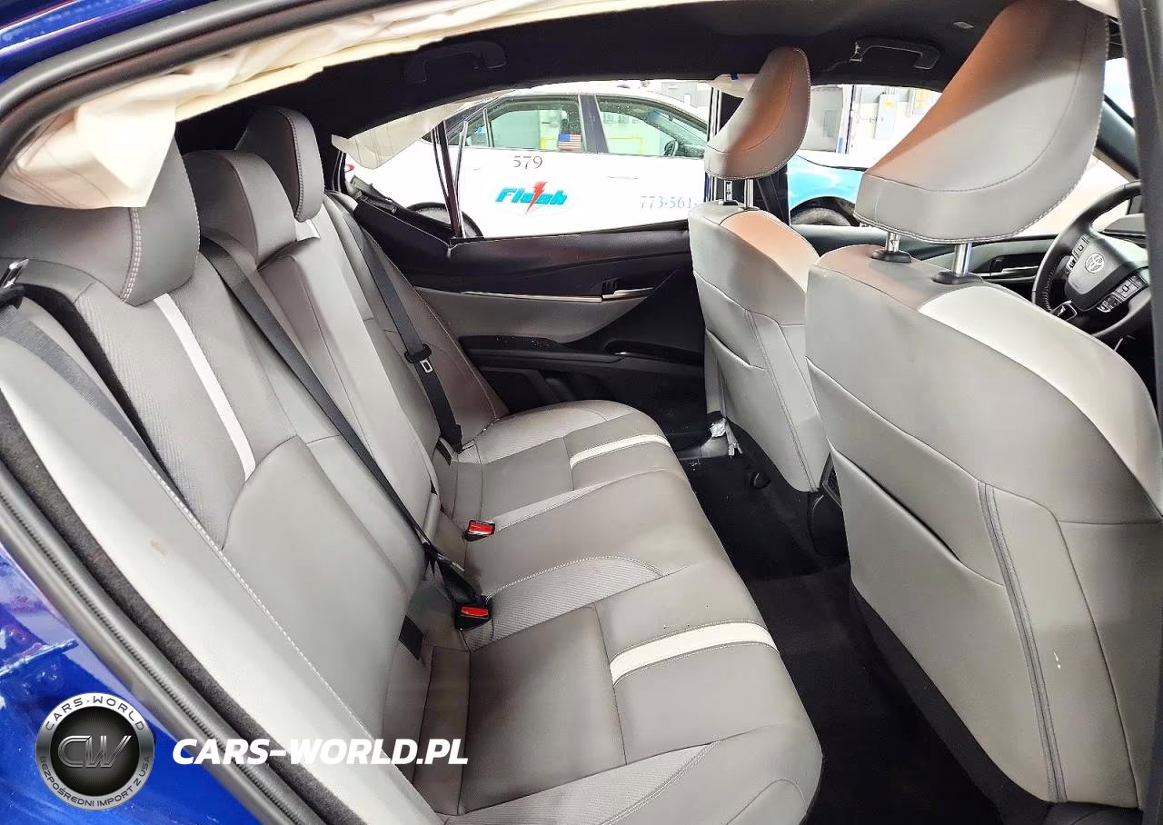 2026 Toyota Camry Se VIN:4T1DAACKXTU283307 - 10