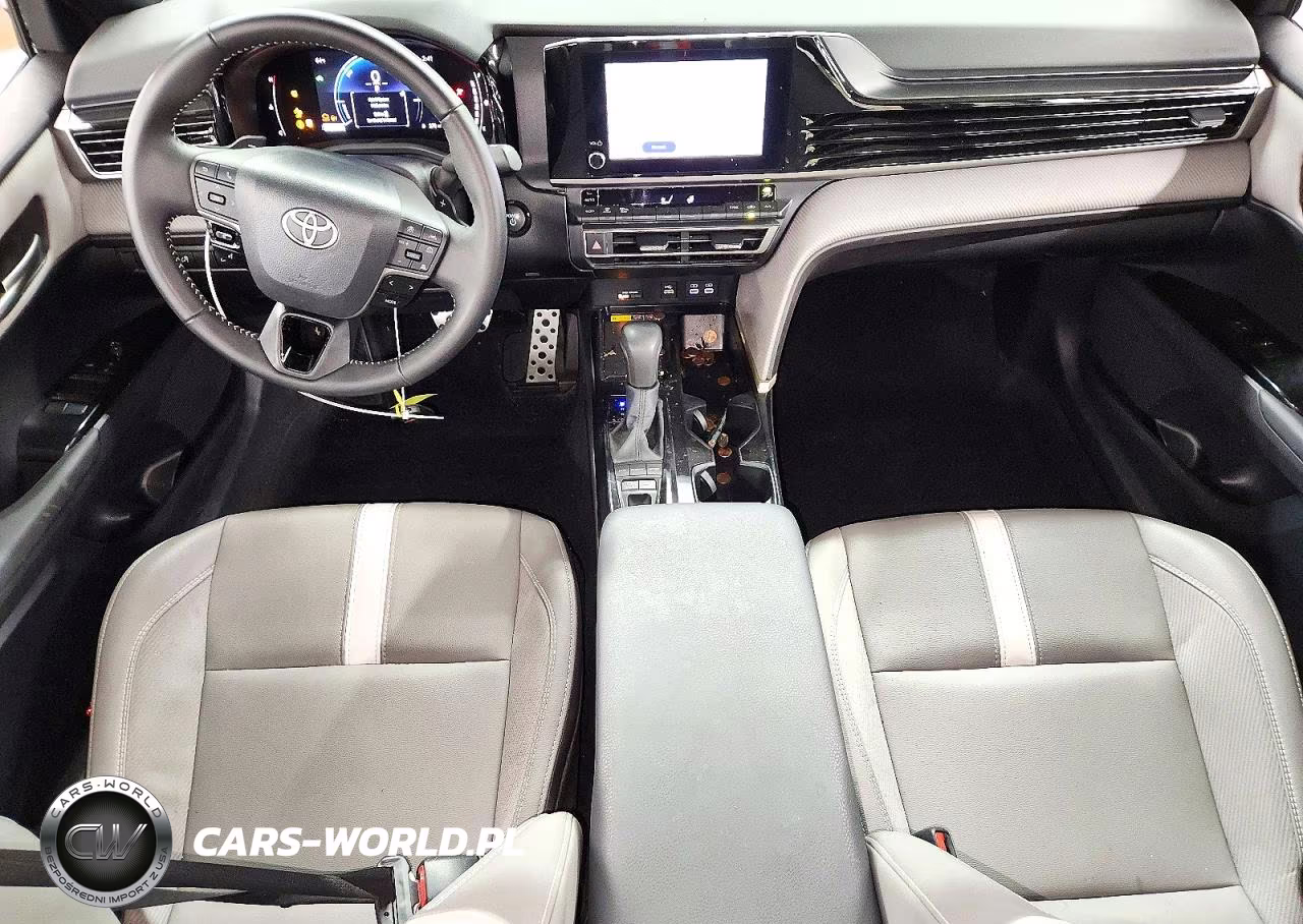 2026 Toyota Camry Se VIN:4T1DAACKXTU283307 - 8