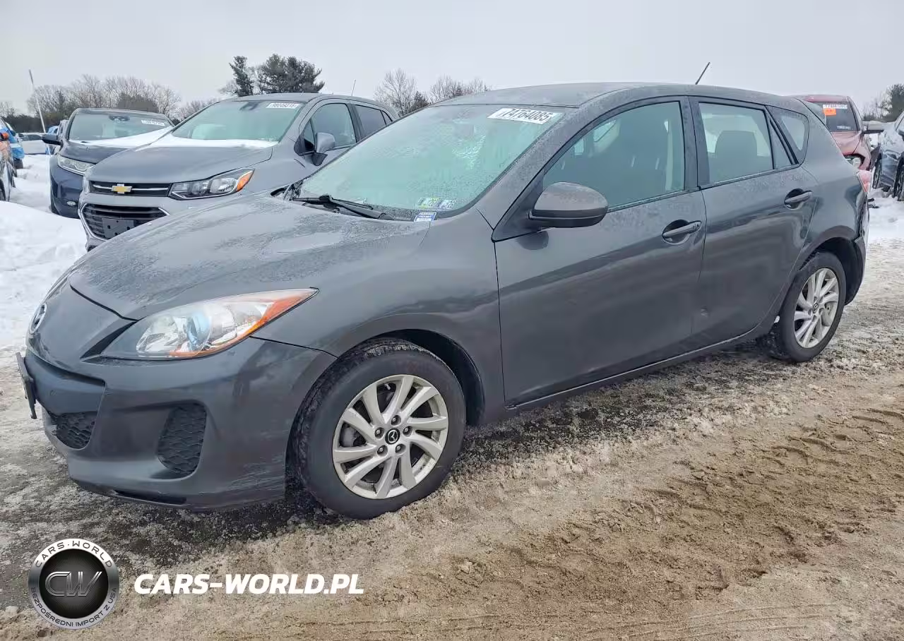 2013 Mazda 3 I