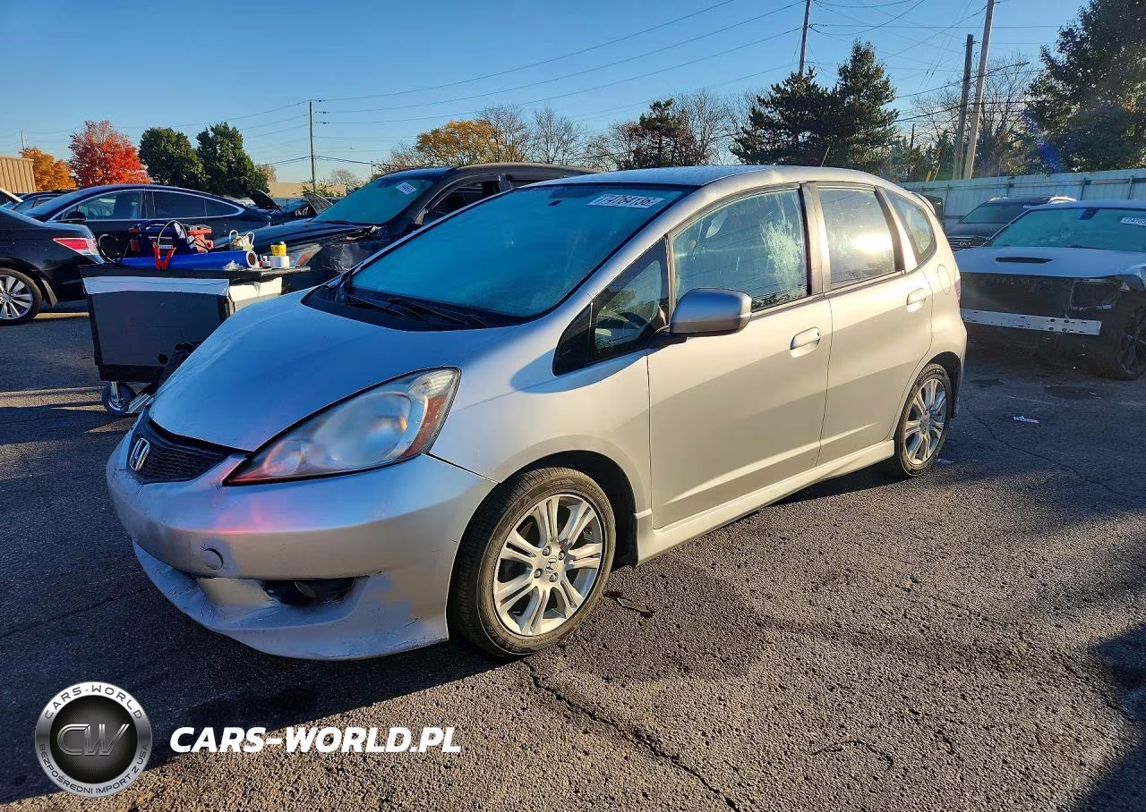 2011 Honda Fit Sport VIN:JHMGE8H53BS002264 - 1