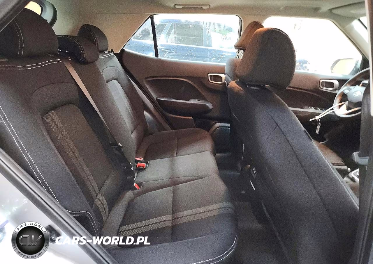 2026 Hyundai Venue Sel VIN:KMHRC8A31TU468737 - 11