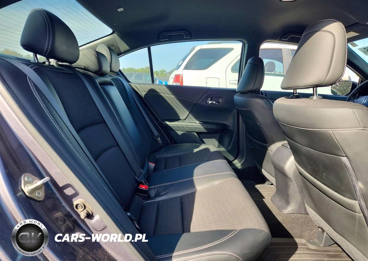 2017 Honda Accord Sport VIN:1HGCR2F58HA028198 - 10