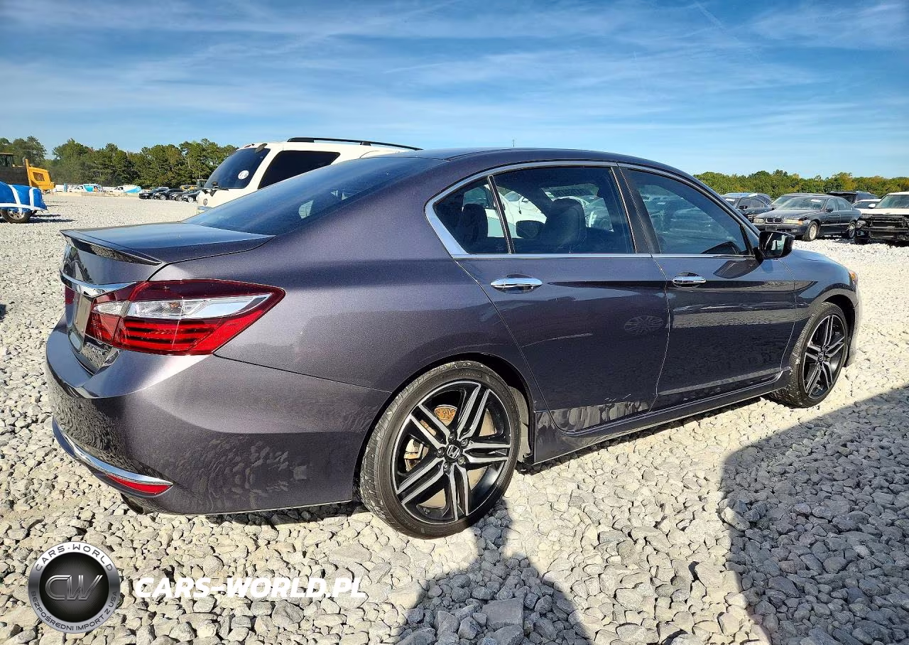 2017 Honda Accord Sport VIN:1HGCR2F58HA028198 - 3