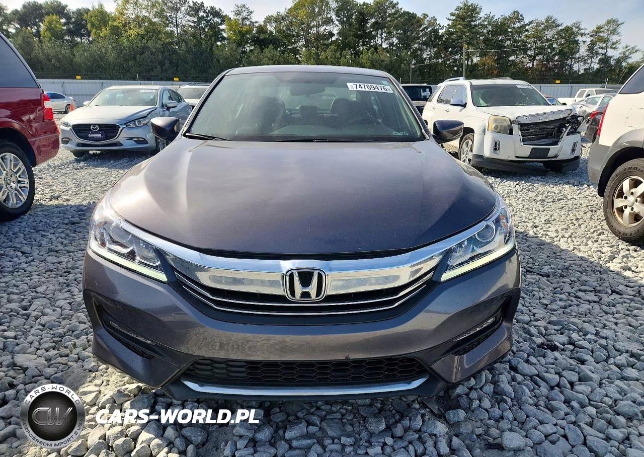 2017 Honda Accord Sport VIN:1HGCR2F58HA028198 - 5