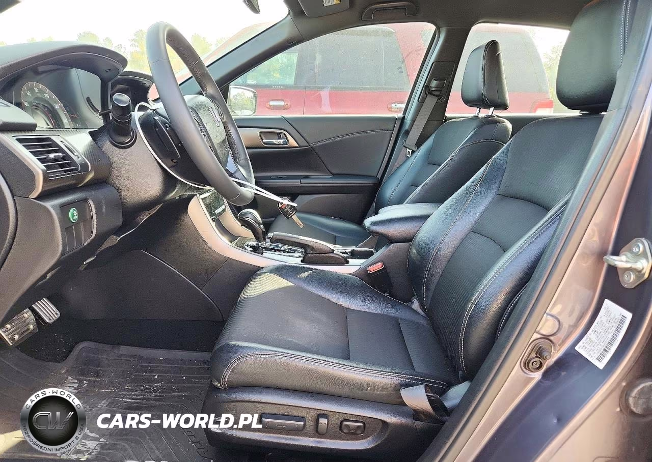 2017 Honda Accord Sport VIN:1HGCR2F58HA028198 - 7