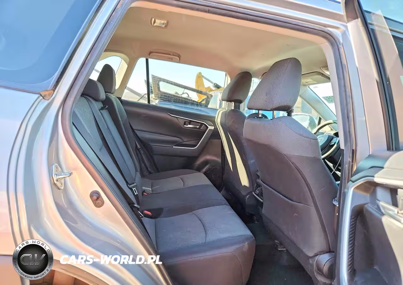 2020 Toyota Rav4 Xle VIN:2T3P1RFV6LC084412 - 11