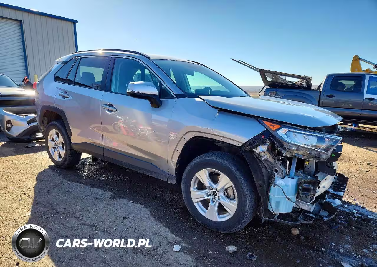 2020 Toyota Rav4 Xle VIN:2T3P1RFV6LC084412 - 4
