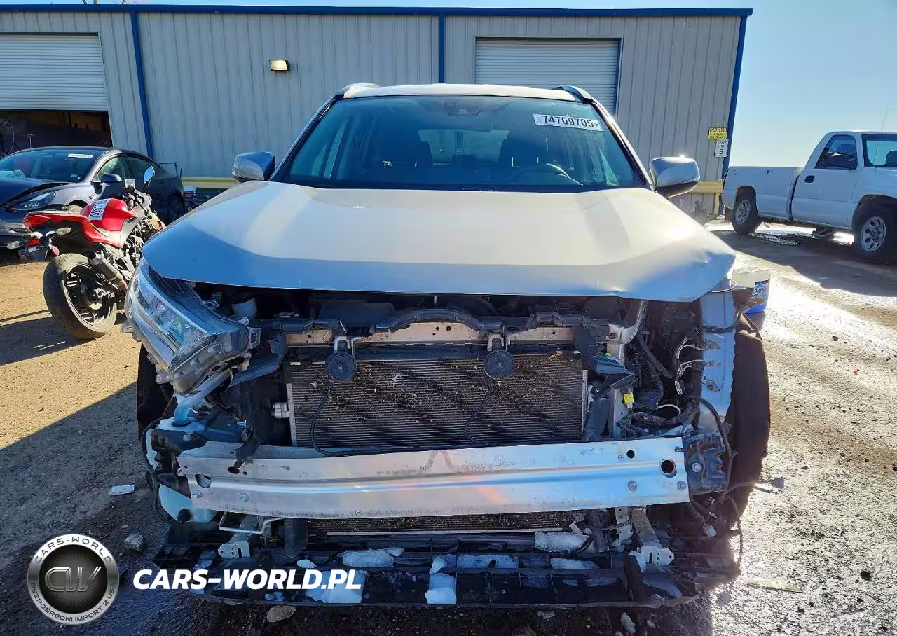 2020 Toyota Rav4 Xle VIN:2T3P1RFV6LC084412 - 5
