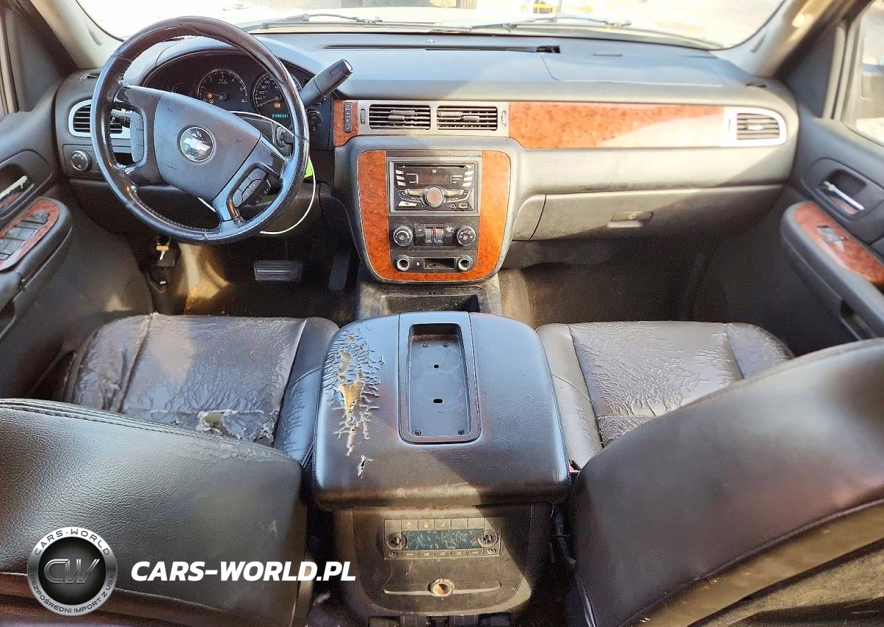 2007 Chevrolet Tahoe C1500 VIN:1GNFC13007J405905 - 8