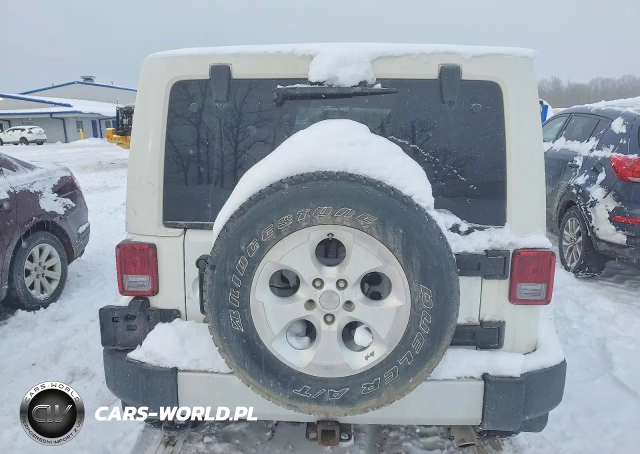 2014 Jeep Wrangler Unlimited Sahara VIN:1C4BJWEGXEL150699 - 6