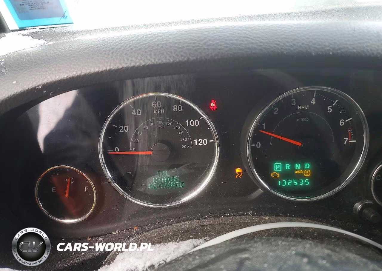 2014 Jeep Wrangler Unlimited Sahara VIN:1C4BJWEGXEL150699 - 9