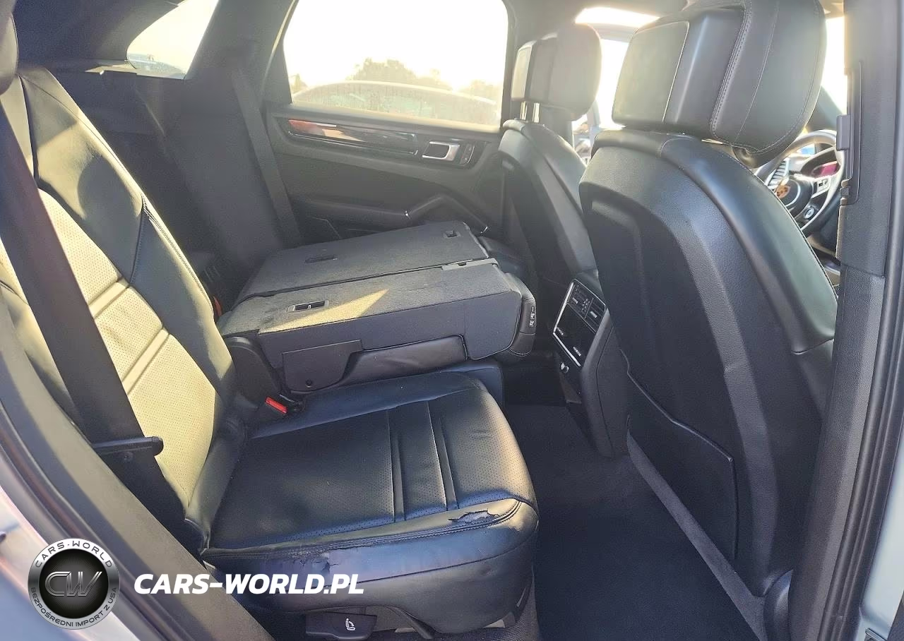 2023 Porsche Cayenne E-Hybrid VIN:WP1AE2AY7PDA12217 - 11