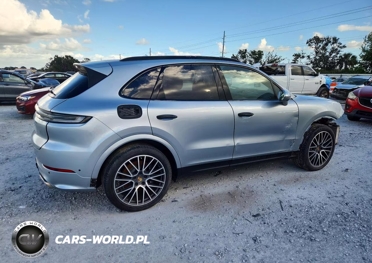 2023 Porsche Cayenne E-Hybrid VIN:WP1AE2AY7PDA12217 - 3
