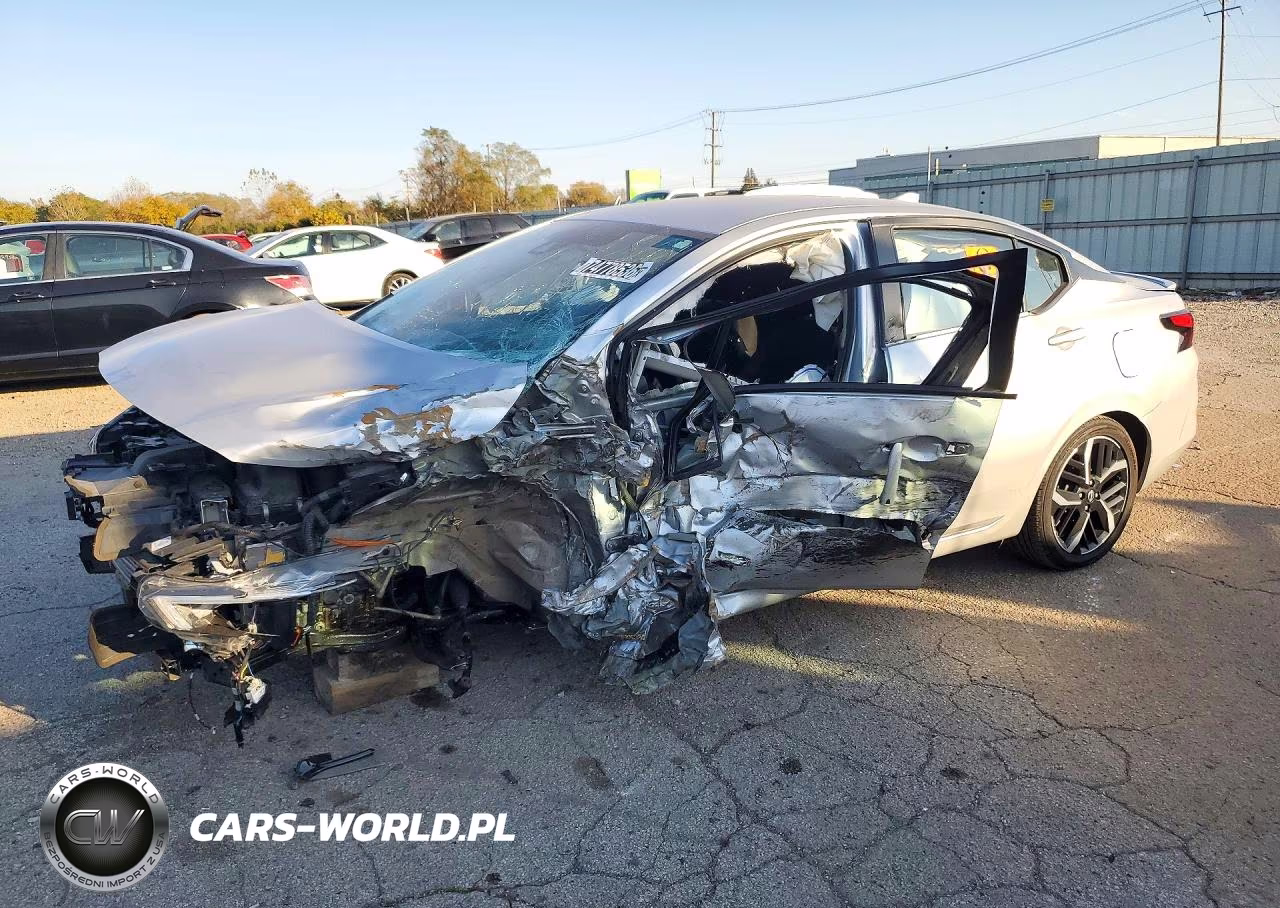 2024 Nissan Versa Sr – zdjęcie 1 z 12