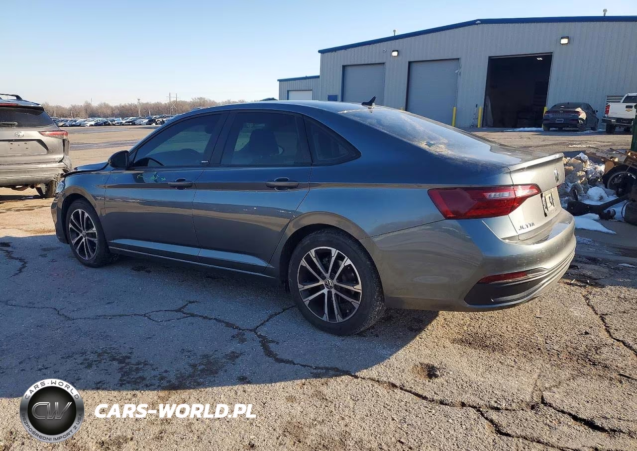2024 Volkswagen Jetta Sport VIN:3VWBM7BU4RM100163 - 2