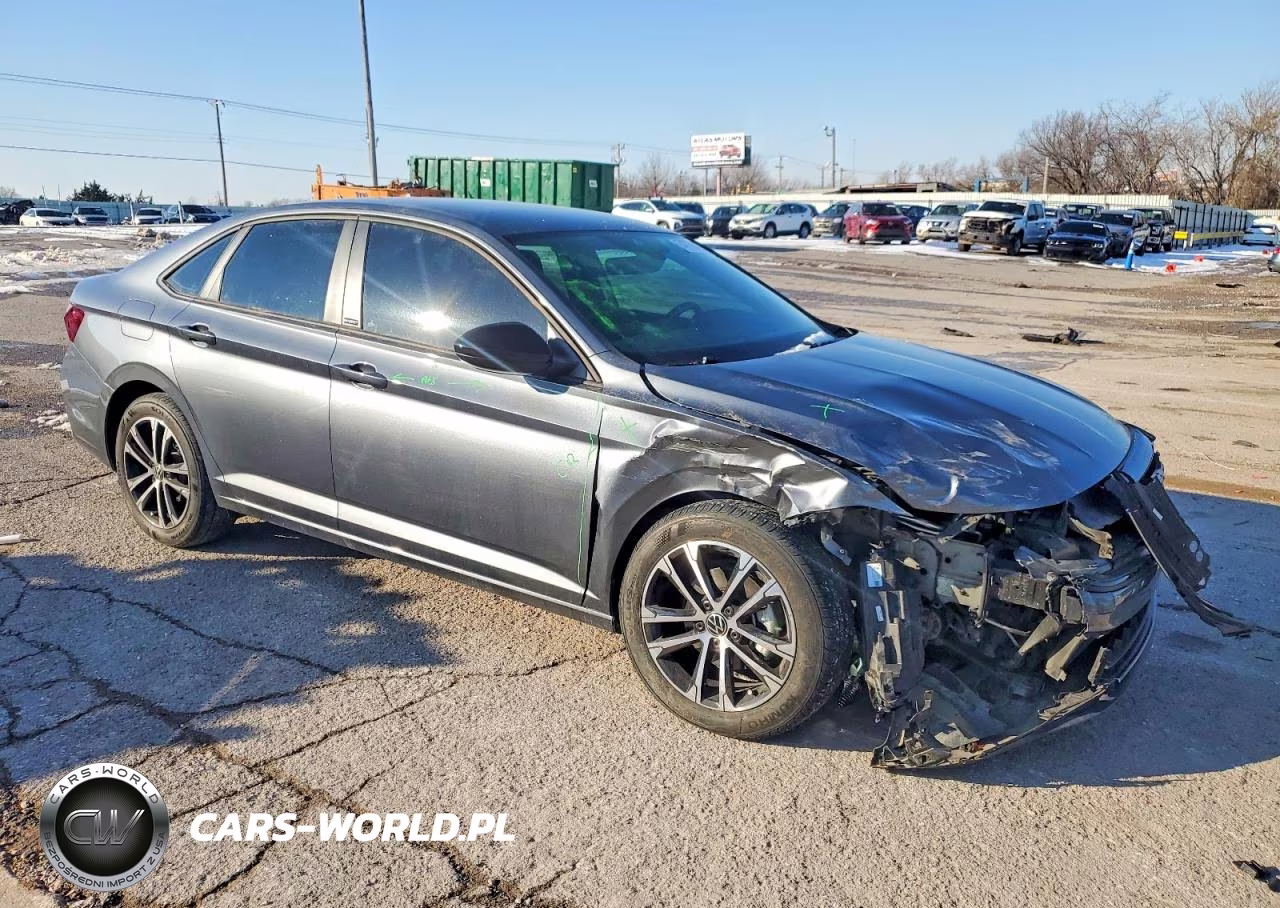 2024 Volkswagen Jetta Sport VIN:3VWBM7BU4RM100163 - 4