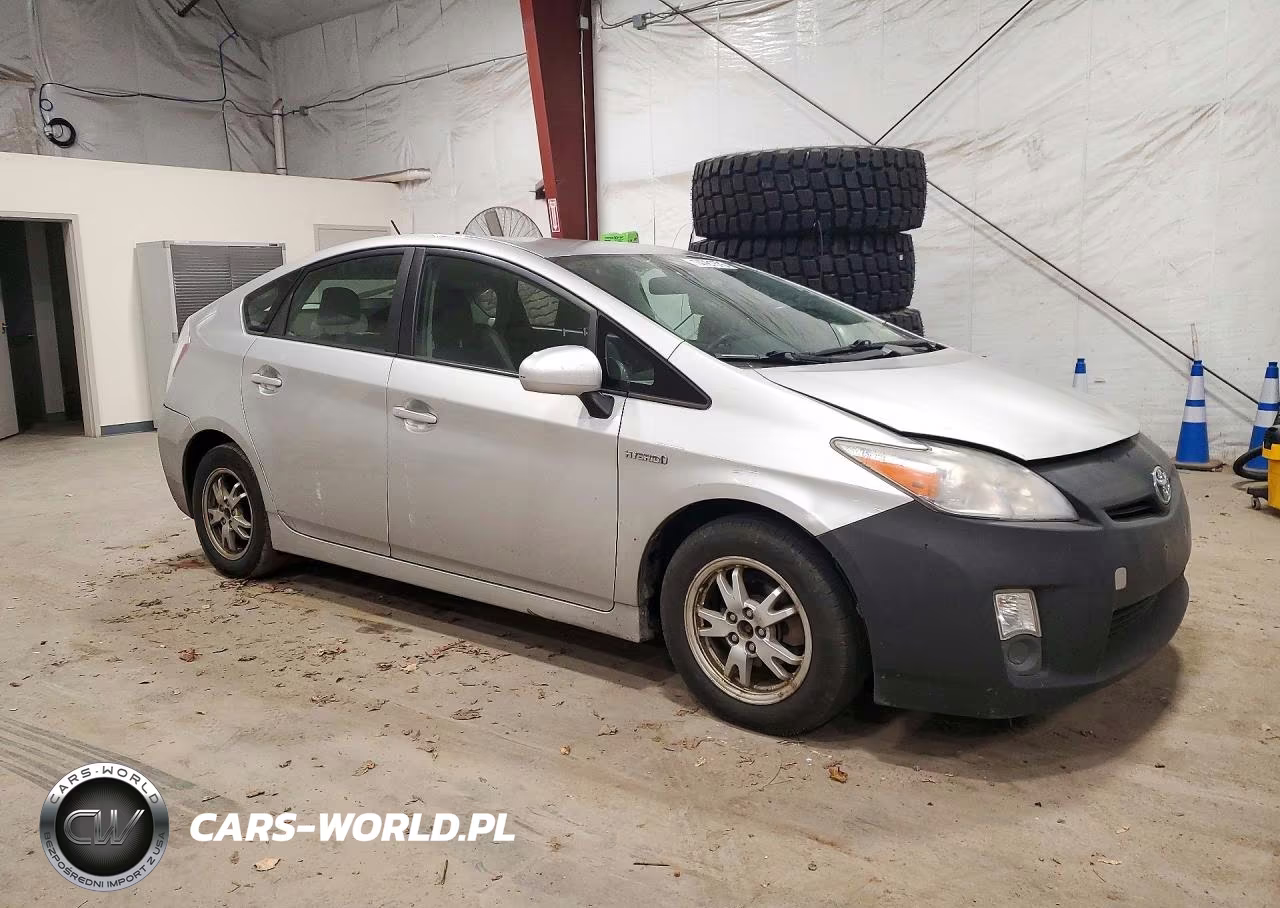 2011 Toyota Prius Two VIN:JTDKN3DU5B1453486 - 4