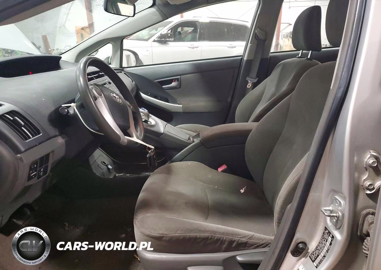 2011 Toyota Prius Two VIN:JTDKN3DU5B1453486 - 7