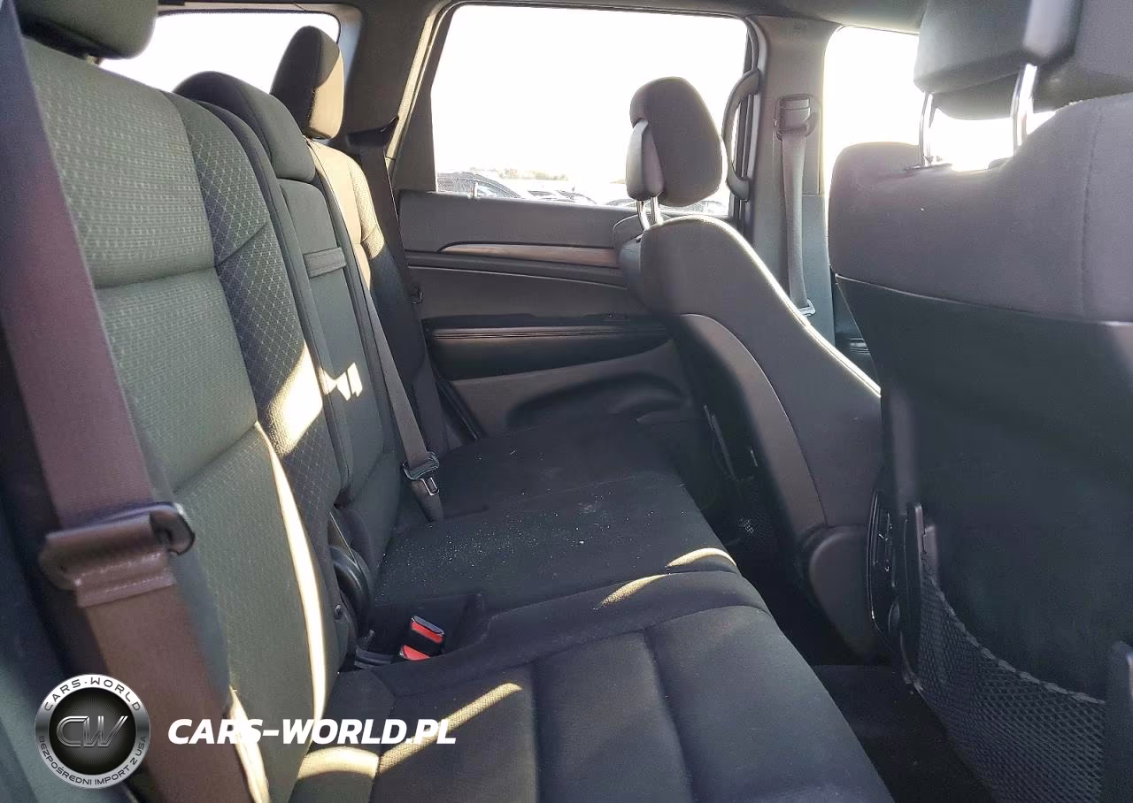 2019 Jeep Grand Cherokee Laredo VIN:1C4RJFAGXKC528648 - 11
