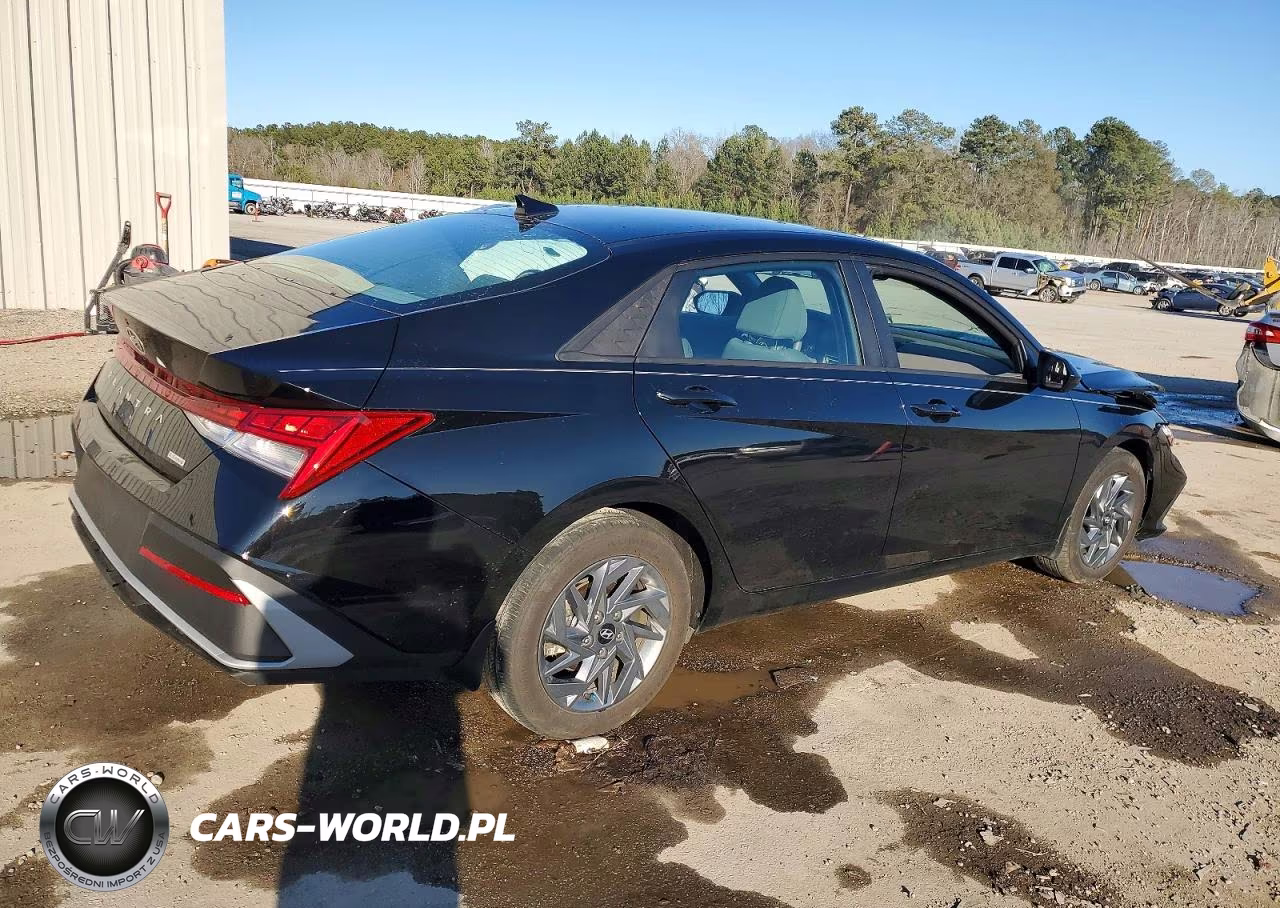 2024 Hyundai Elantra Hybrid Blue VIN:KMHLM4DJ0RU100807 - 3